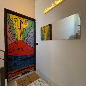 Ziettas Pop House Naples